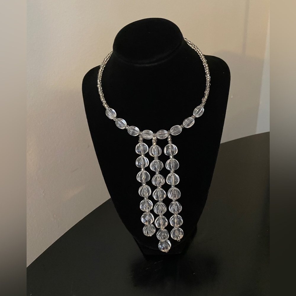 Gorgeous crystal necklace
